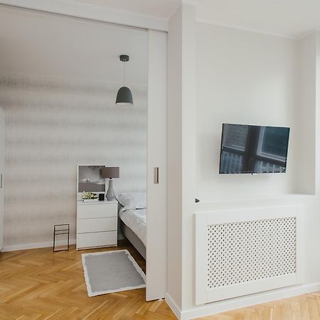 Shortstaypoland Grzybowska Варшава Екстериор снимка